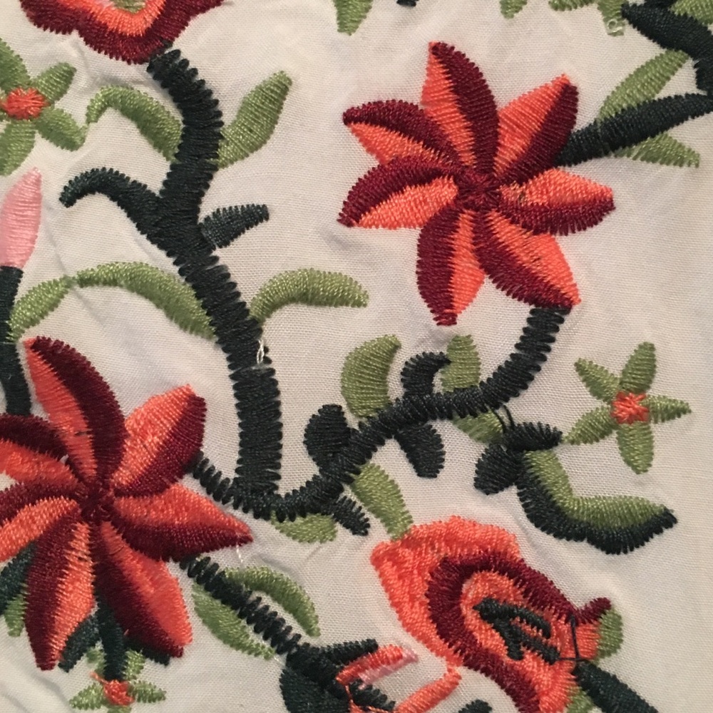 Embroidered Renaissance Top - Picture 3 of 6